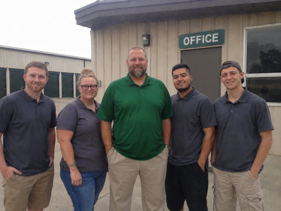 Pest control professionals in Troy, MI